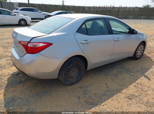 2T1BURHE6JC113363 2018 TOYOTA COROLLA Silver Rear right