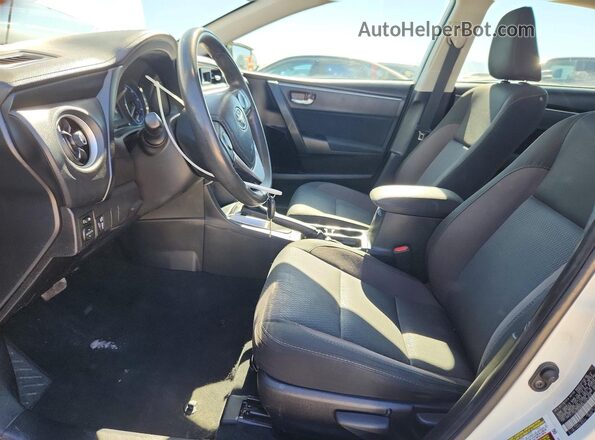 2T1BURHE6JC974624 2018 TOYOTA COROLLA White Вид салону спереду