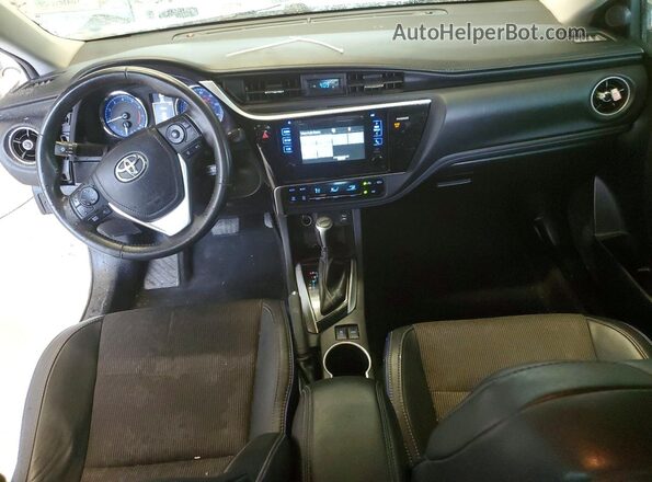 2T1BURHE7HC820823 2017 TOYOTA COROLLA White Widok deski rozdzielczej