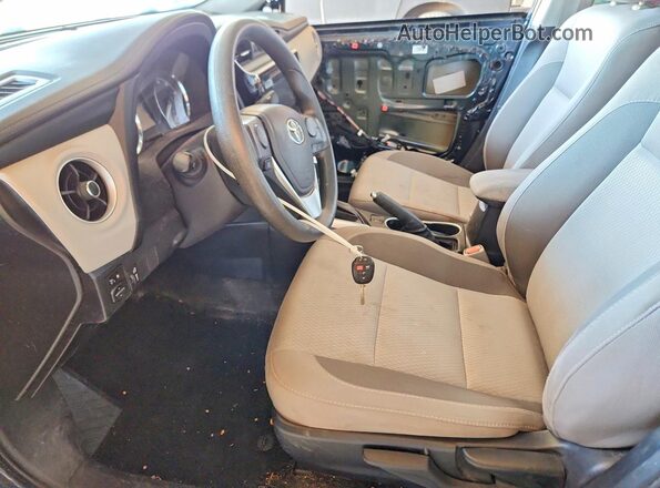 2T1BURHE7HC921568 2017 TOYOTA COROLLA Black Вид салону спереду