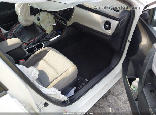 2T1BURHE7HC959107 2017 TOYOTA COROLLA White Front interior view