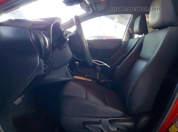 2T1BURHE7JC052380 2018 TOYOTA COROLLA Red Widok wnętrza z przodu