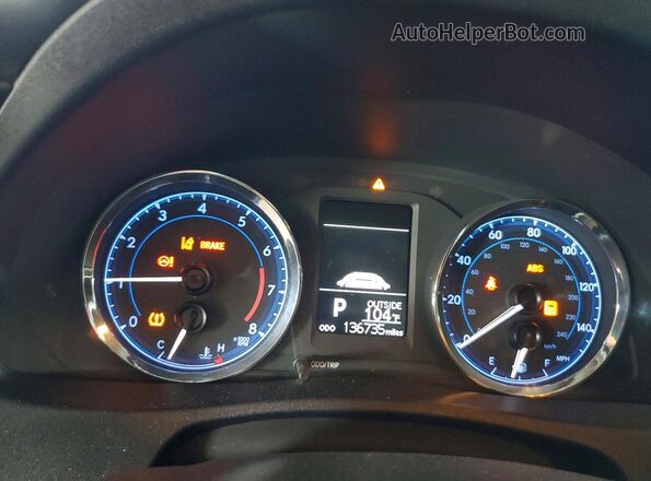 2T1BURHE7JC052380 2018 TOYOTA COROLLA Red Widok zestawu wskaźników