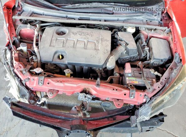 2T1BURHE7JC052380 2018 TOYOTA COROLLA Red Widok wnętrza z tyłu