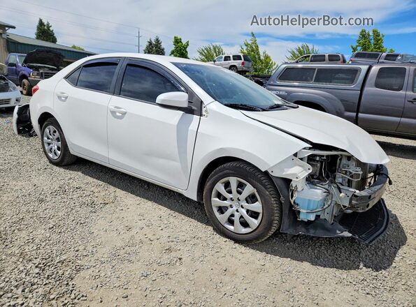 2T1BURHE7JC069731 2018 TOYOTA COROLLA White Front right