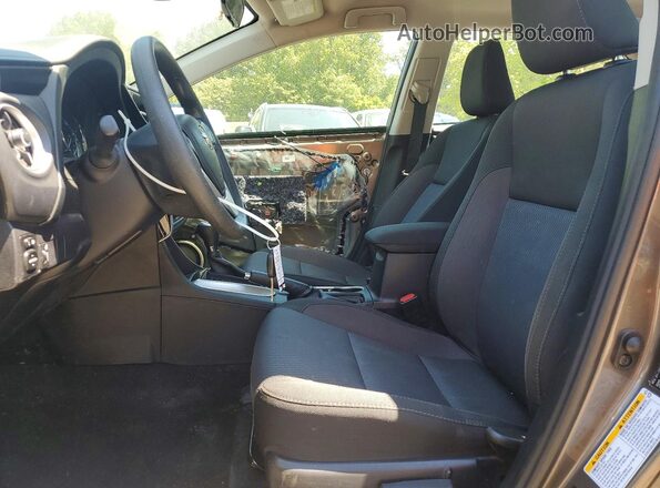 2T1BURHE7JC081796 2018 TOYOTA COROLLA Серый Вид салона спереди