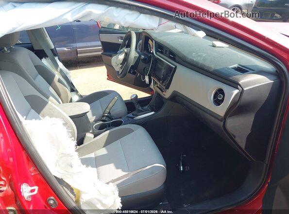 2T1BURHE7JC976852 2018 TOYOTA COROLLA Красный Вид салона спереди