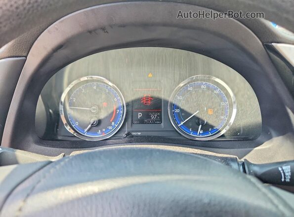 2T1BURHE7JC981131 2018 TOYOTA COROLLA Silver Widok zestawu wskaźników