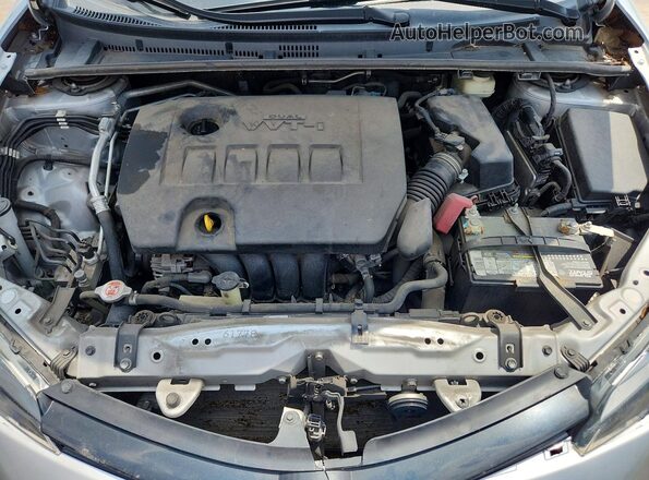 2T1BURHE7JC981131 2018 TOYOTA COROLLA Silver Widok wnętrza z tyłu