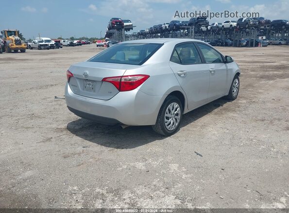 2T1BURHE7JC996163 2018 TOYOTA COROLLA Silver Задня права чверть