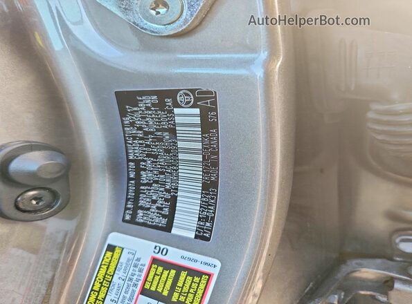 2T1BURHE8JC030923 2018 TOYOTA COROLLA Gray Widok komory silnika