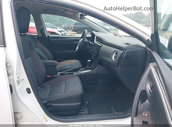 2T1BURHE8JC974057 2018 TOYOTA COROLLA White Widok wnętrza z przodu
