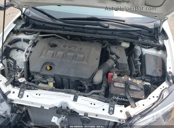 2T1BURHE8JC974057 2018 TOYOTA COROLLA White Widok z tyłu