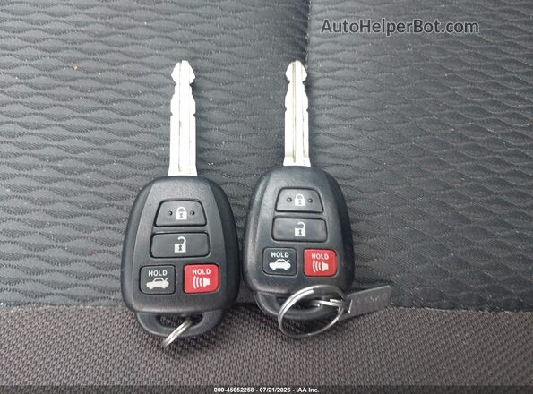 2T1BURHE8KC180533 2019 TOYOTA COROLLA Gray Вид панелі приладів