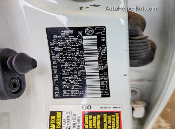 2T1BURHE8KC241508 2019 TOYOTA COROLLA White Engine compartment view