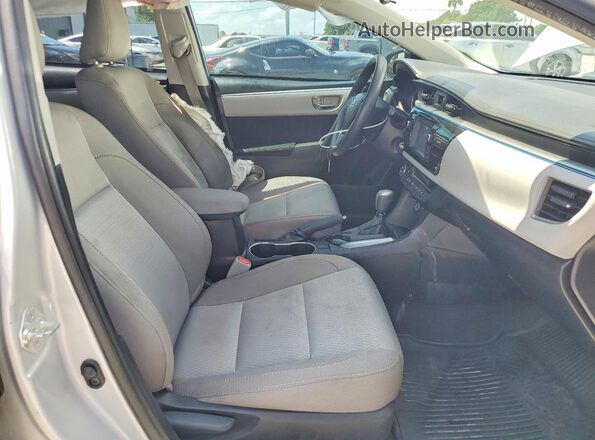 2T1BURHE9GC574761 2016 TOYOTA COROLLA Silver Front interior view