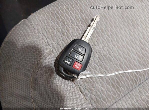 2T1BURHE9GC696312 2016 TOYOTA COROLLA Silver Widok deski rozdzielczej