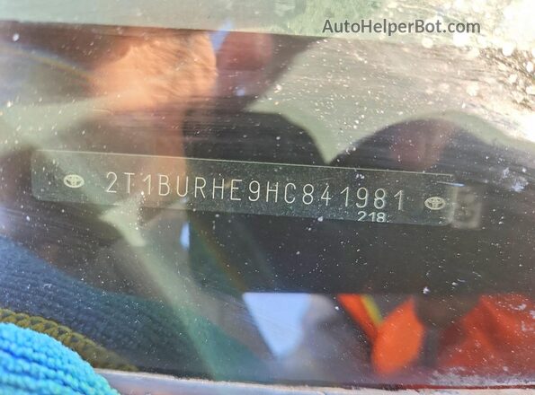 2T1BURHE9HC841981 2017 TOYOTA COROLLA Gray Vista del compartimento del motor