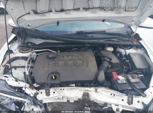 2T1BURHE9HC904691 2017 TOYOTA COROLLA Белый Вид сзади
