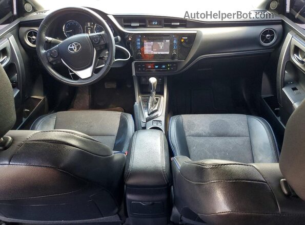 2T1BURHE9HC914167 2017 TOYOTA COROLLA Silver Widok deski rozdzielczej