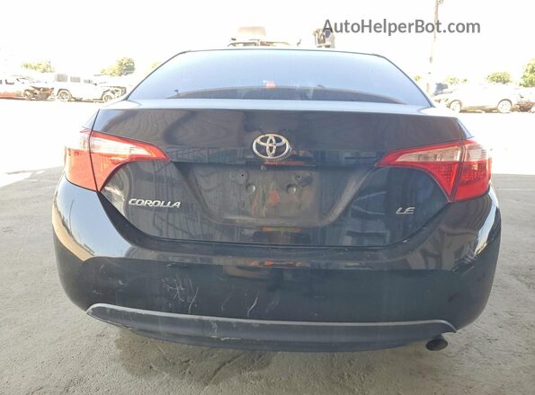 2T1BURHE9JC036374 2018 TOYOTA COROLLA Black Вид ззаду