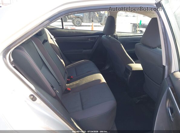 2T1BURHE9JC037783 2018 TOYOTA COROLLA Silver Widok naklejki z numerem VIN