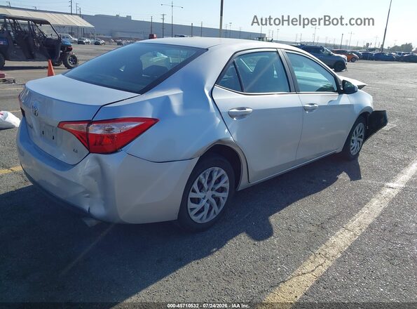 2T1BURHE9JC037783 2018 TOYOTA COROLLA Silver Tył prawy