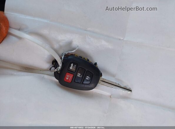 2T1BURHE9JC037783 2018 TOYOTA COROLLA Silver Widok deski rozdzielczej