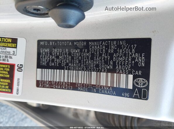 2T1BURHE9JC037783 2018 TOYOTA COROLLA Silver Widok komory silnika