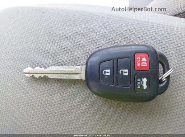 2T1BURHE9JC058634 2018 TOYOTA COROLLA Черный Вид панели приборов