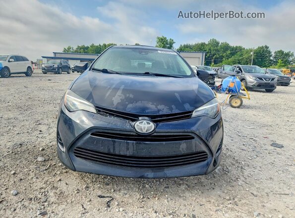 2T1BURHE9JC070475 2018 TOYOTA COROLLA Black Widok z przodu