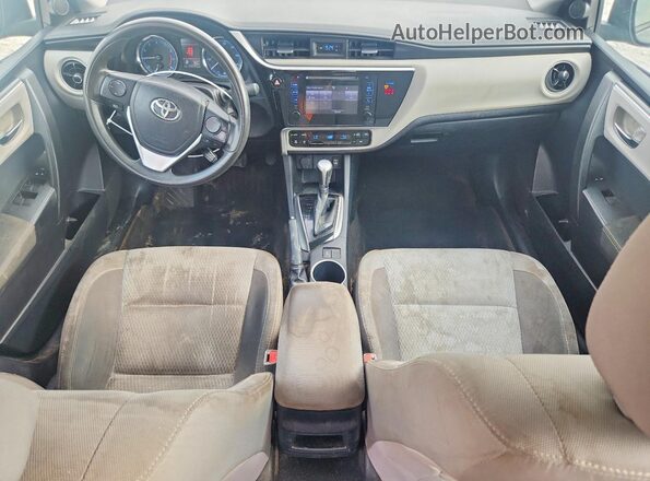 2T1BURHE9JC070475 2018 TOYOTA COROLLA Black Widok deski rozdzielczej
