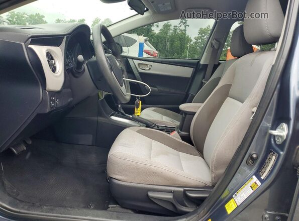 2T1BURHE9JC086689 2018 TOYOTA COROLLA Blue Widok wnętrza z przodu