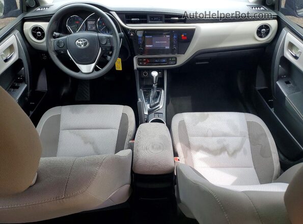2T1BURHE9JC086689 2018 TOYOTA COROLLA Blue Widok deski rozdzielczej