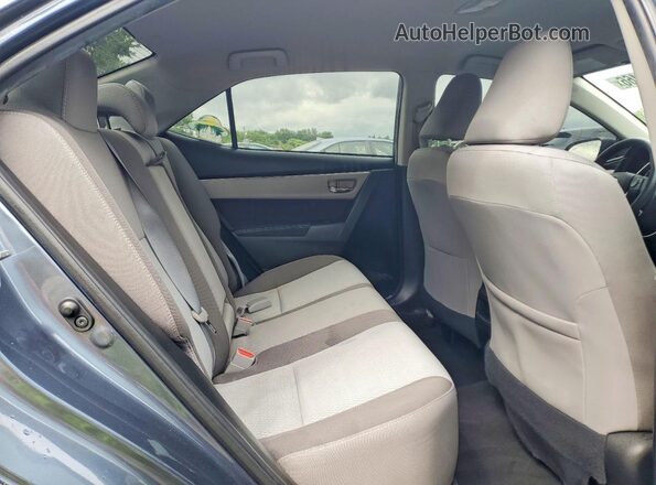2T1BURHE9JC086689 2018 TOYOTA COROLLA Blue Widok tylnych siedzeń