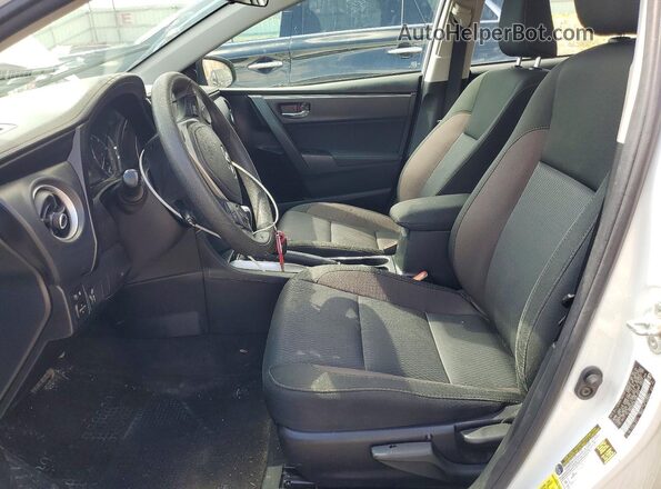 2T1BURHE9JC091052 2018 TOYOTA COROLLA White Вид салону спереду