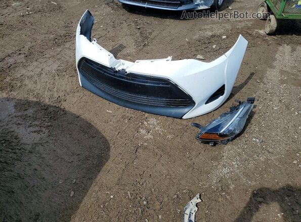 2T1BURHE9JC091052 2018 TOYOTA COROLLA White Вид підкапотного простору