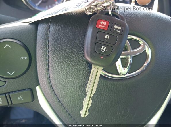2T1BURHE9JC965397 2018 TOYOTA COROLLA Silver Вид панелі приладів