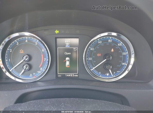 2T1BURHE9JC965397 2018 TOYOTA COROLLA Silver Вид задніх сидінь