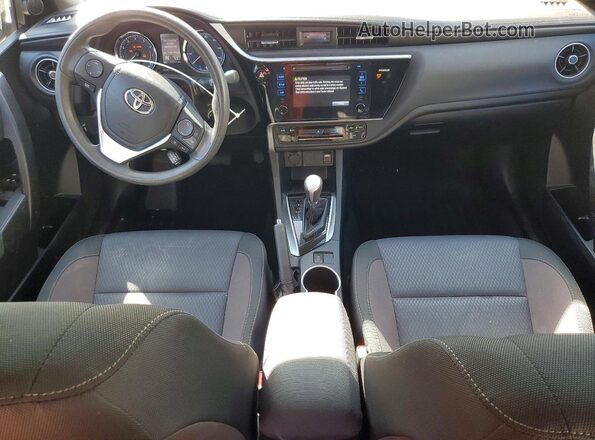 2T1BURHEXHC828110 2017 TOYOTA COROLLA Red Առջևի վահանակի տեսք
