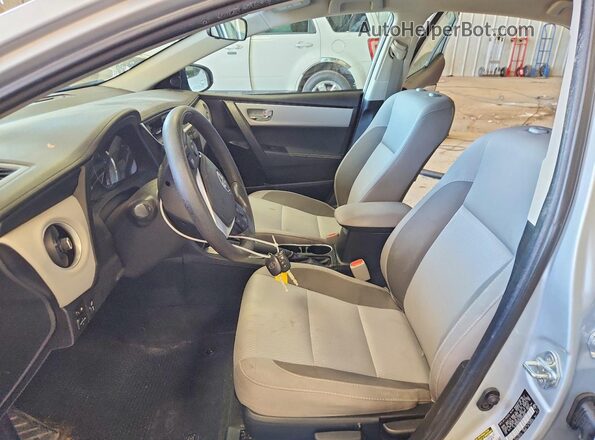 2T1BURHEXHC914646 2017 TOYOTA COROLLA Silver Սալոնի դիմացի տեսք