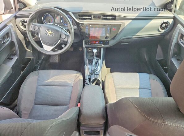 2T1BURHEXJC005330 2018 TOYOTA COROLLA White Вид панелі приладів