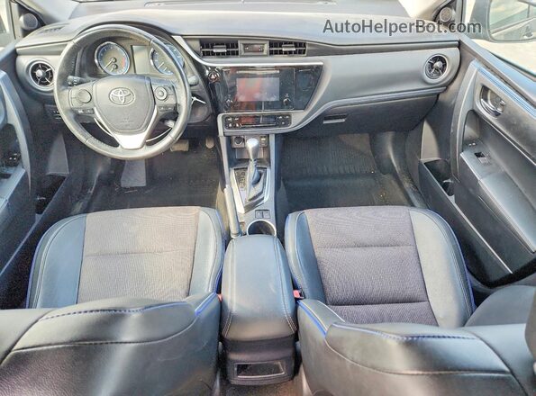 2T1BURHEXJC007563 2018 TOYOTA COROLLA Blue Widok deski rozdzielczej