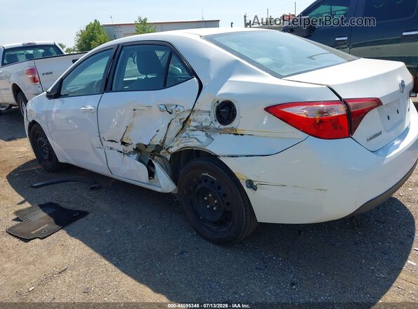 2T1BURHEXJC123782 2018 TOYOTA COROLLA Белый Вид спереди