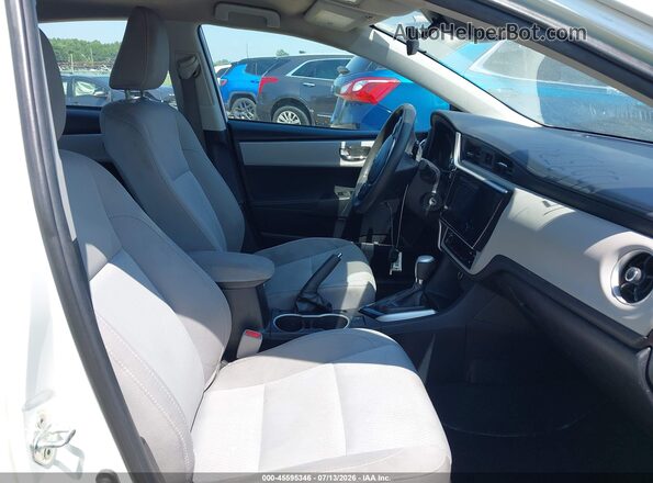 2T1BURHEXJC123782 2018 TOYOTA COROLLA Белый Вид салона спереди