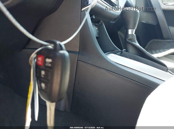 2T1BURHEXJC123782 2018 TOYOTA COROLLA Белый Вид панели приборов