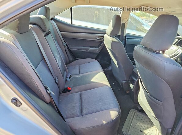 2T1BURHEXKC130796 2019 TOYOTA COROLLA Silver Вид задніх сидінь