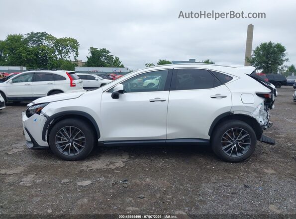2T2AGCEZ2RC040538 2024 LEXUS NX 350 White Vista interior trasera
