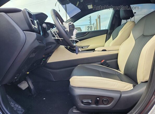 2T2AGCEZ3RC037700 2024 LEXUS NX Gray წინა სალონის ხედი