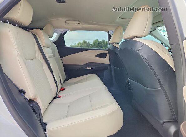 2T2BAMBA4RC045220 2024 LEXUS RX White Vista de los asientos traseros